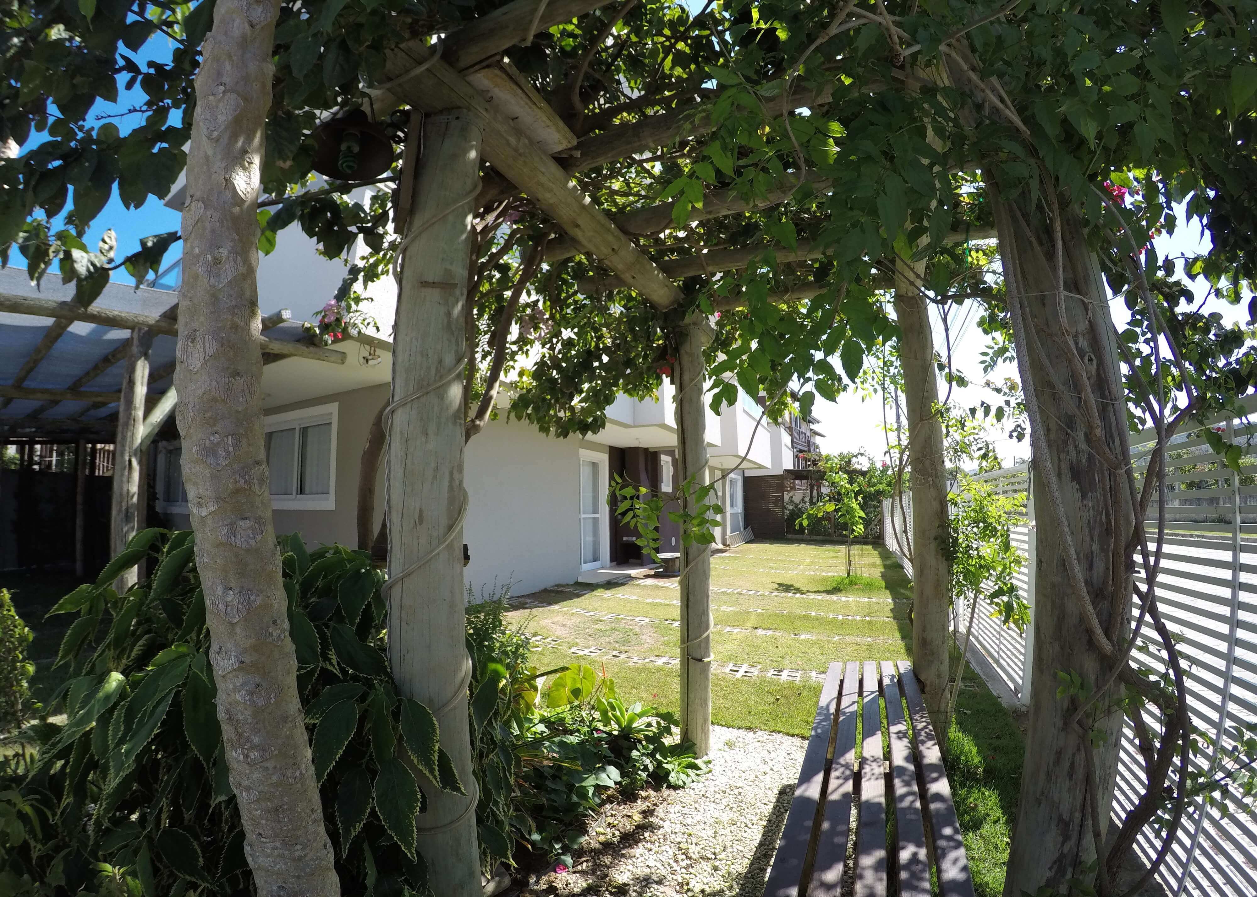 Foto do estacionamento do residencial Costa do Sol