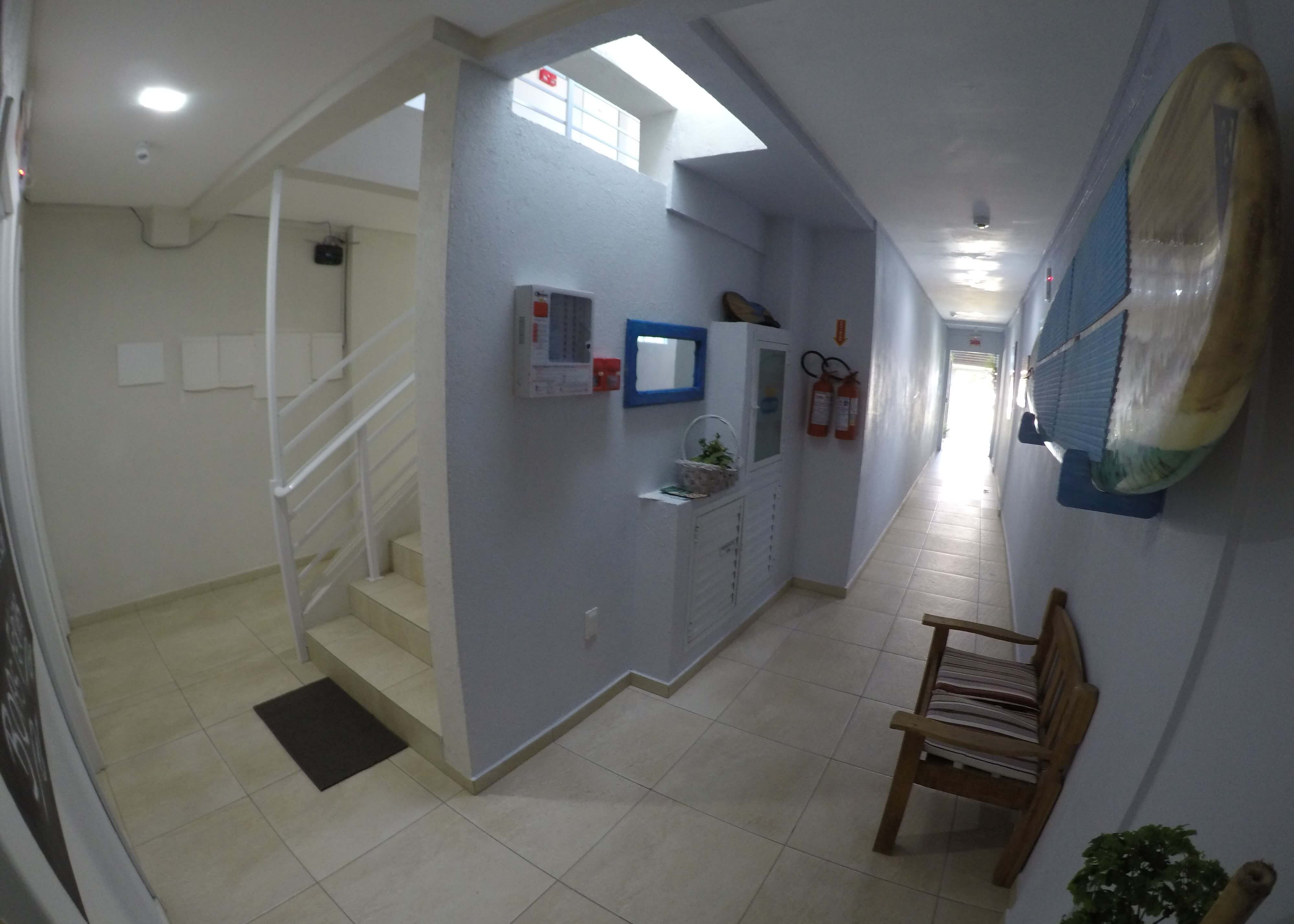 Foto da escadaria do residencial Costa do Sol